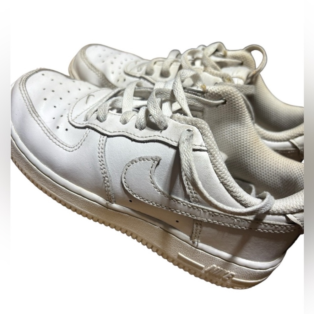 Nike Air Force 1 White Sneakers - Size 1Y - Picture 4 of 6